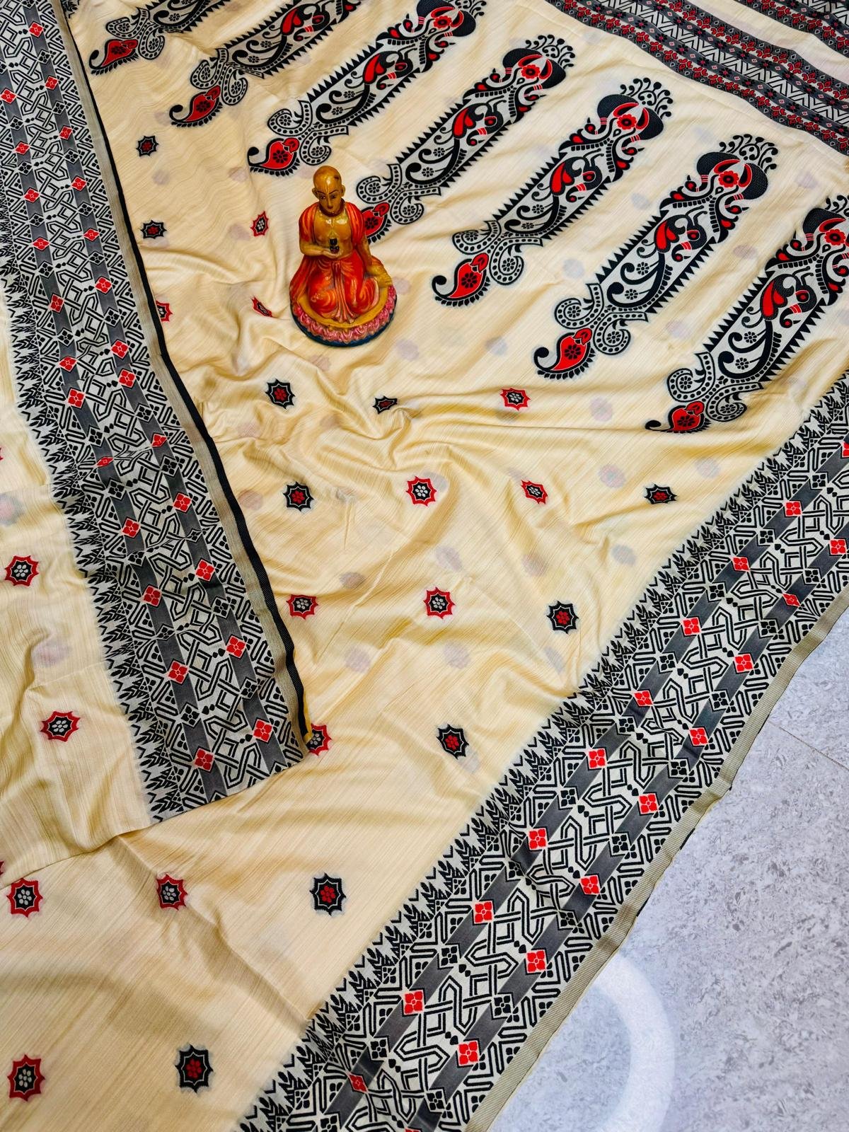 Ivory Tribal Border Saree by Muditaa Fashions